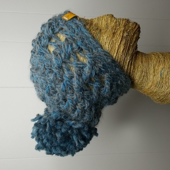 Blue Chunky Crochet Beanie Boho Hand Crafted Hat Pom - Picture 4 of 14